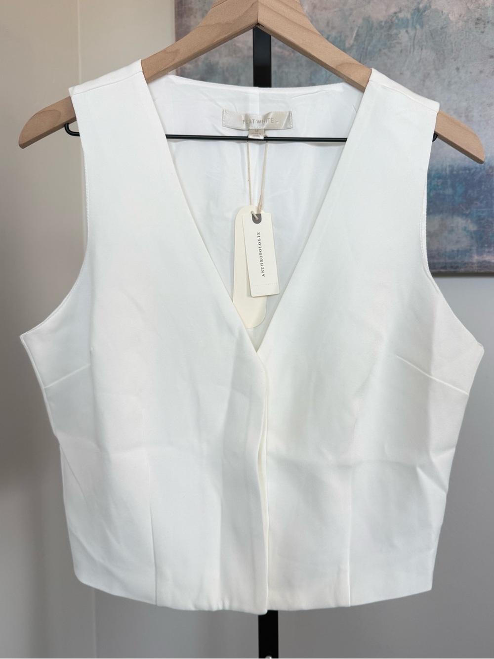 Anthropologie Flat White Sleeveless Tailored Vest Blouse Hidden Button Medium - Picture 2 of 9